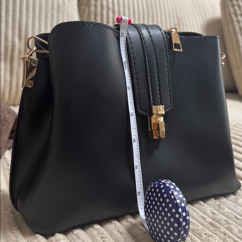 Women's Crossbody Bag - Picture 7 of 10